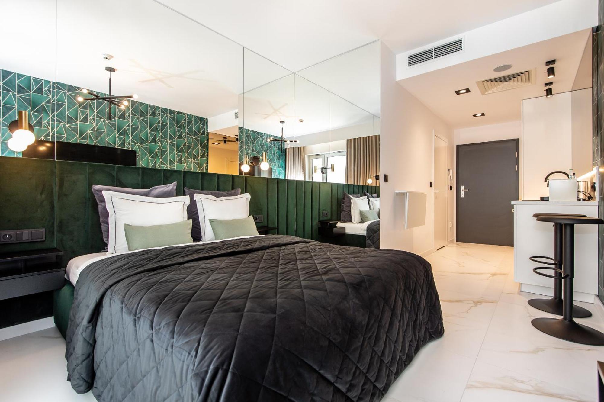 Super-Apartamenty Vip Jacuzzi III بوزنان المظهر الخارجي الصورة