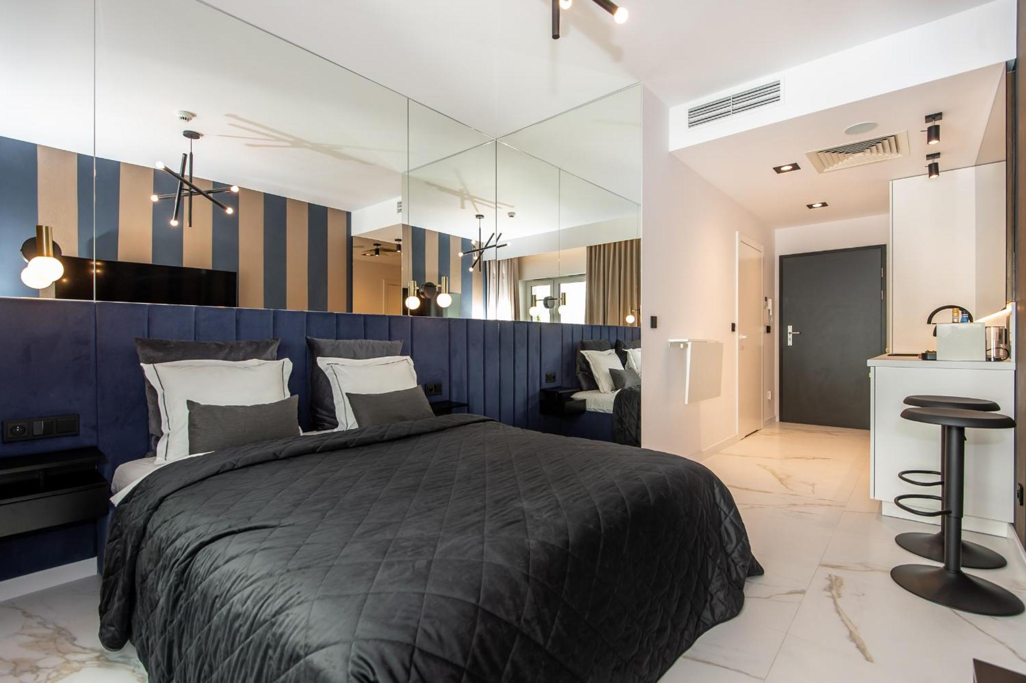 Super-Apartamenty Vip Jacuzzi III بوزنان المظهر الخارجي الصورة